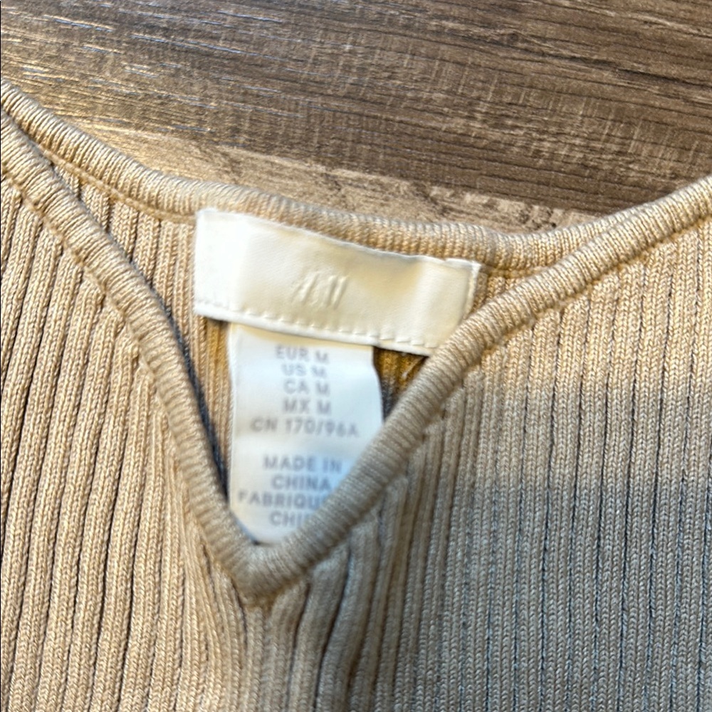 Beige Ribbed Knit Tank Top - Picture 2 of 3